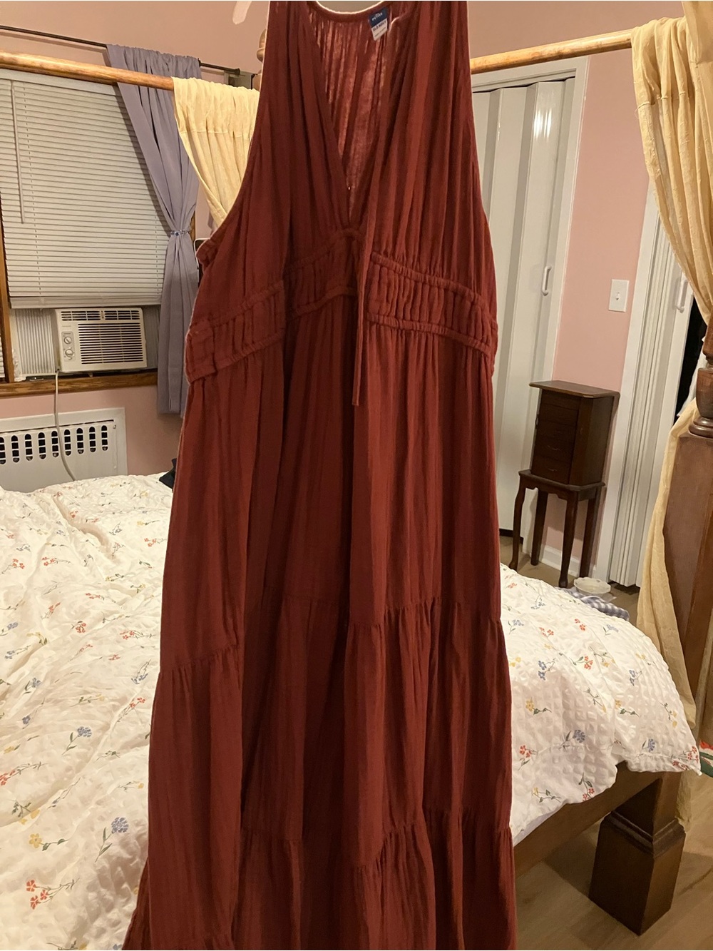 Old Navy Maroon Tiered V-Neck Maxi Dress